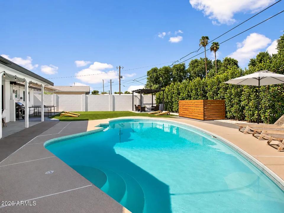 Real Estate Picture 19