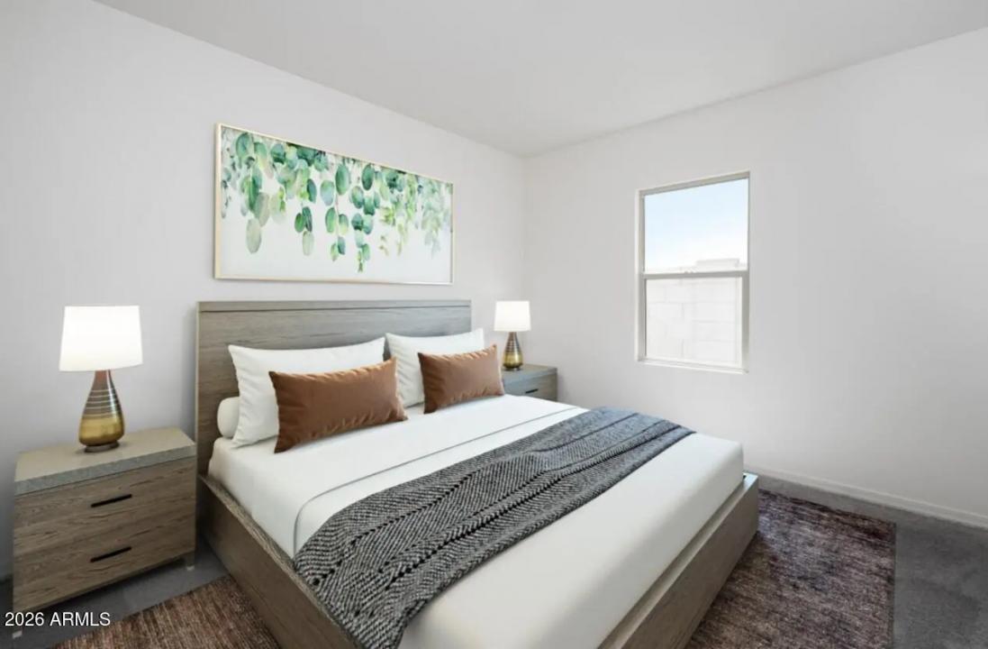 Real Estate Picture 5