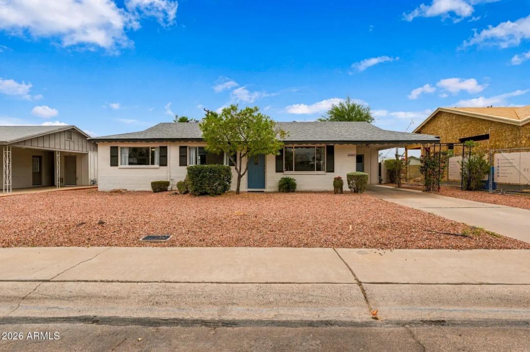 Real Estate Picture 1