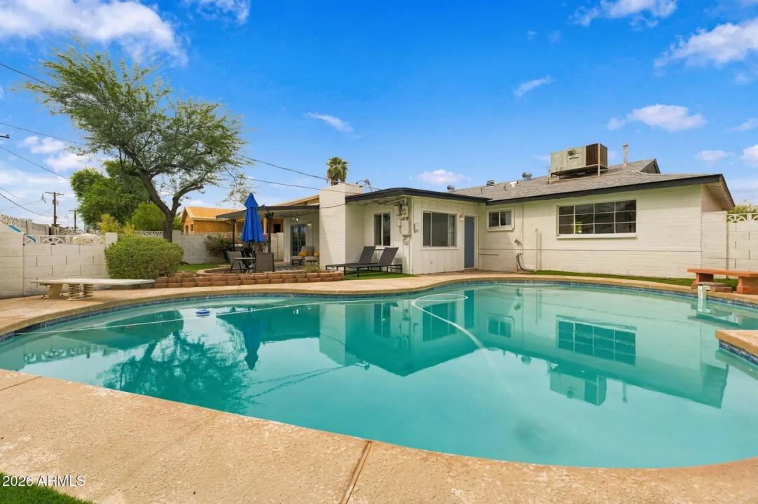 Real Estate Picture 13