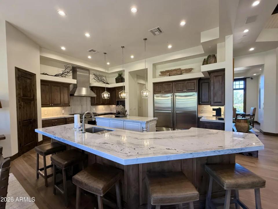 Real Estate Picture 9