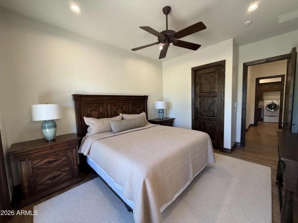 Real Estate Picture 16