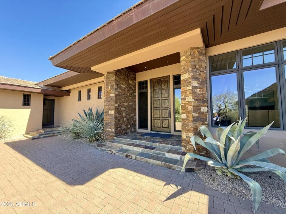 Real Estate Picture 2