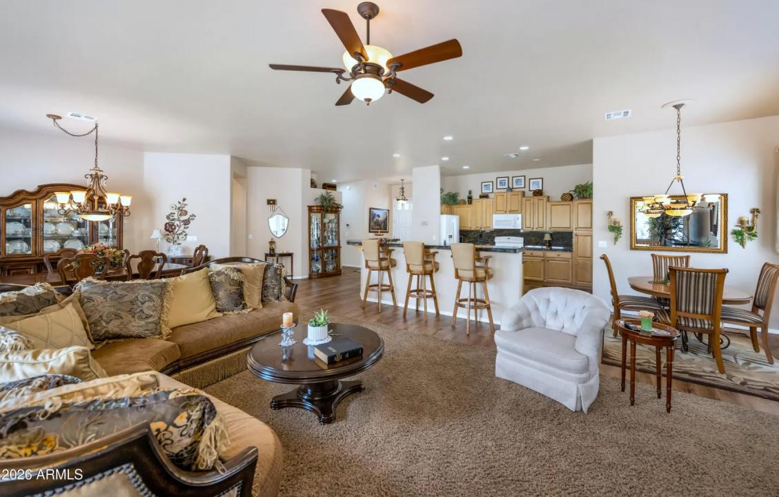 Real Estate Picture 10