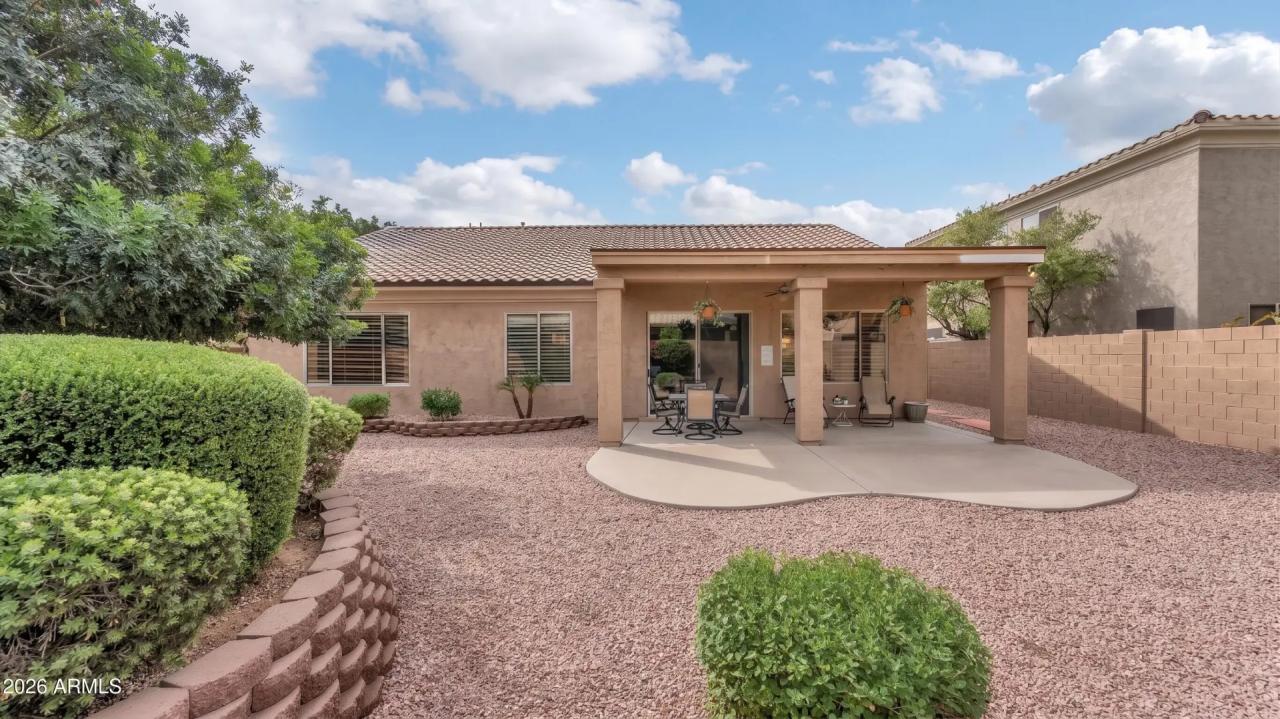 Real Estate Picture 23