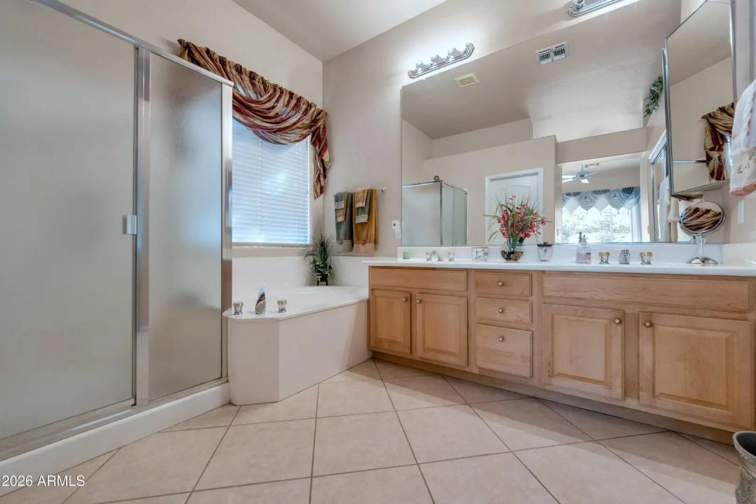 Real Estate Picture 16