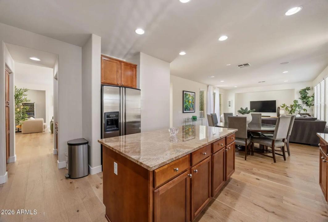 Real Estate Picture 13