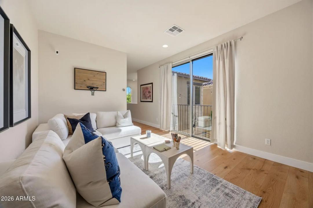 Real Estate Picture 21