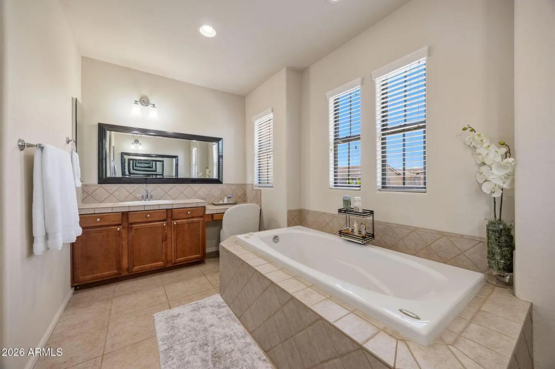 Real Estate Picture 26