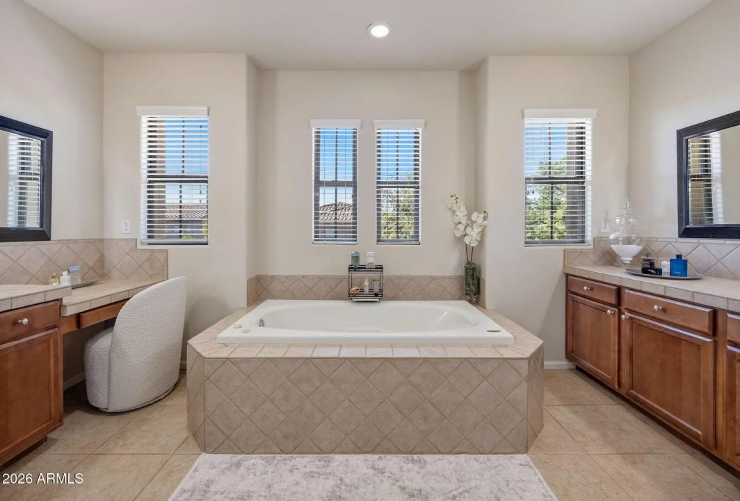 Real Estate Picture 27