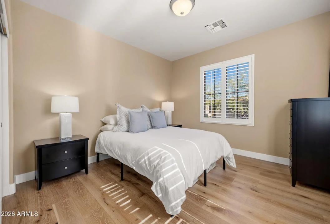 Real Estate Picture 29