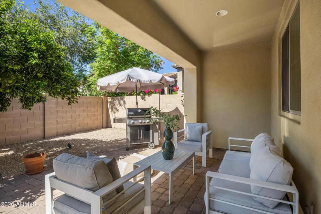 Real Estate Picture 33