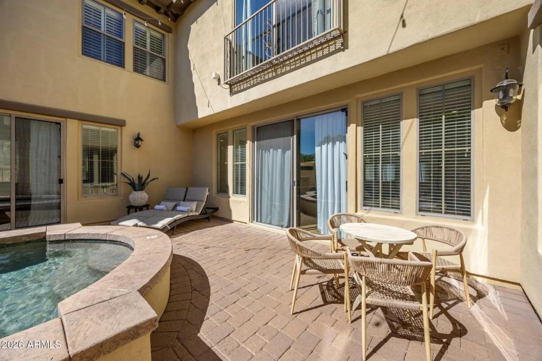 Real Estate Picture 34