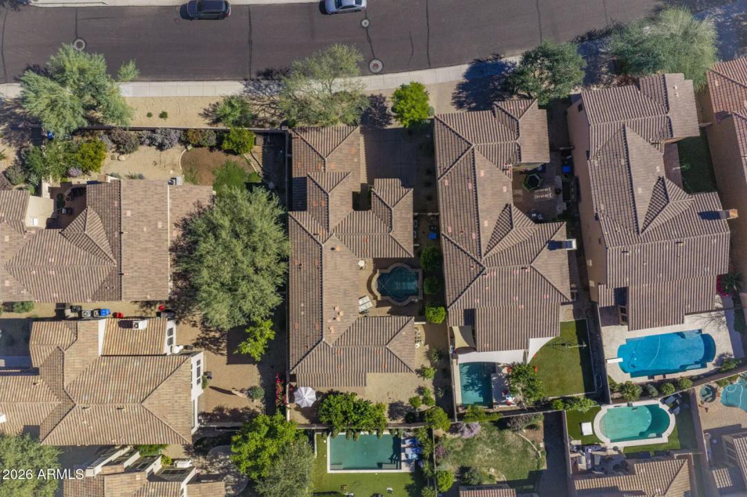 Real Estate Picture 38