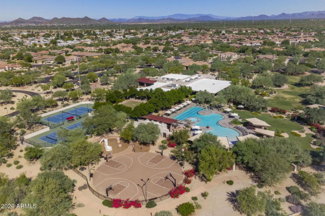 Real Estate Picture 44
