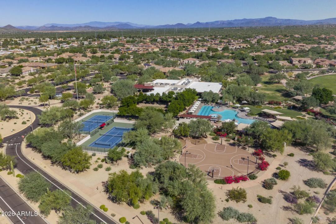 Real Estate Picture 39