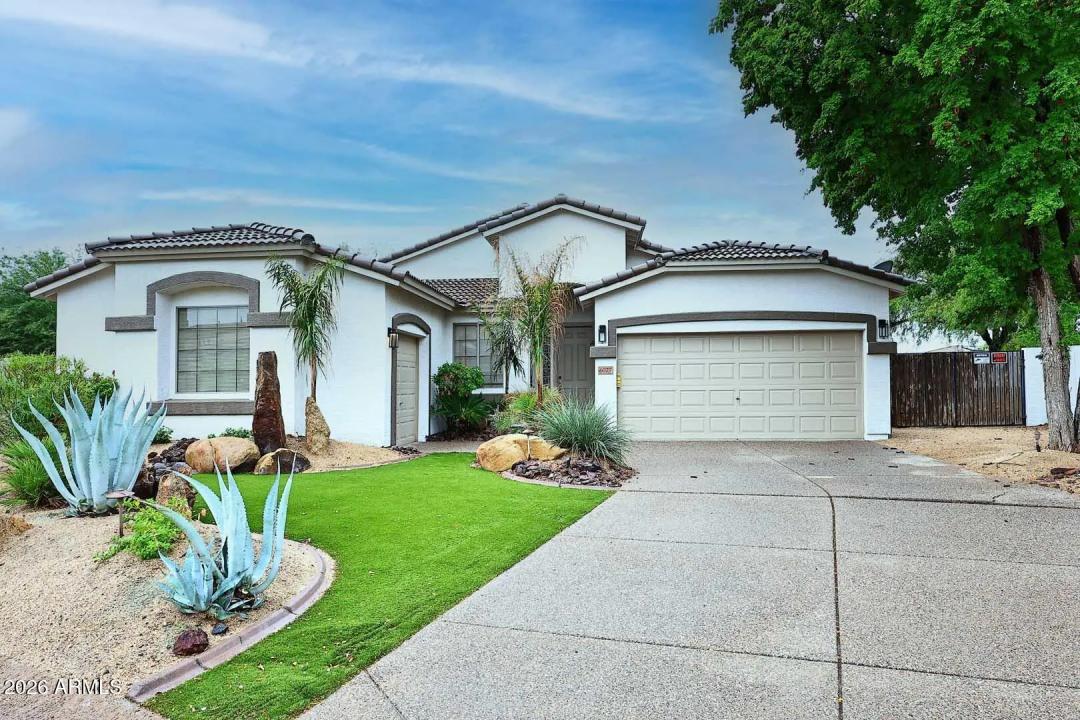 6027 W Oberlin Way Phoenix AZ 85083