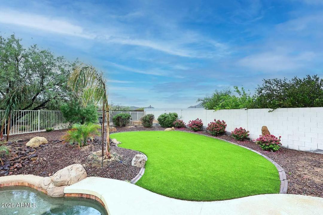 Real Estate Picture 42