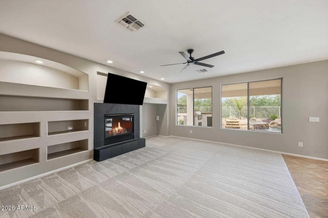Real Estate Picture 13