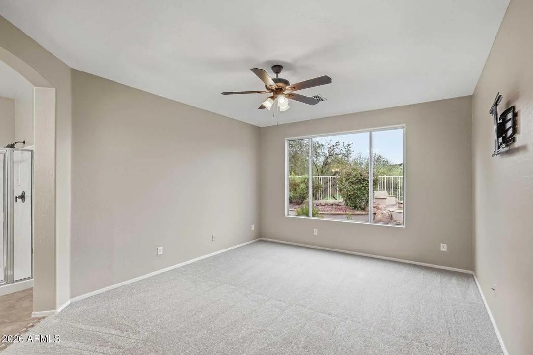 Real Estate Picture 22