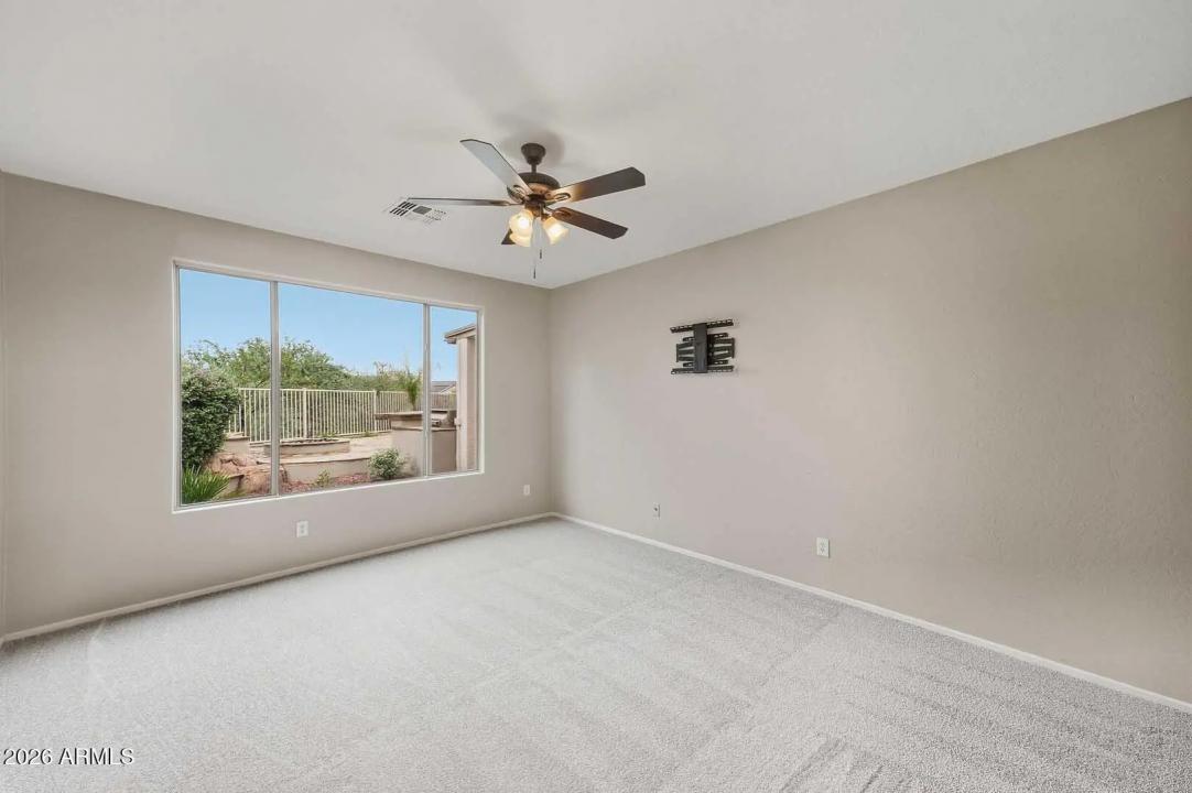 Real Estate Picture 23
