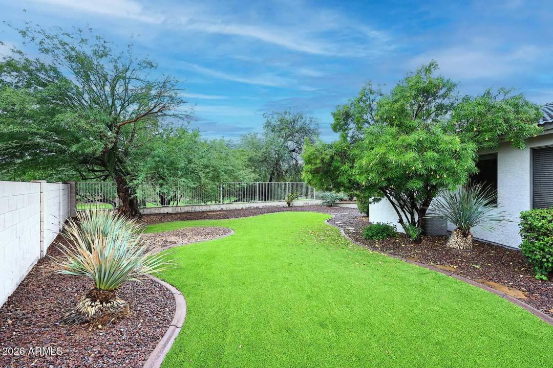 Real Estate Picture 43
