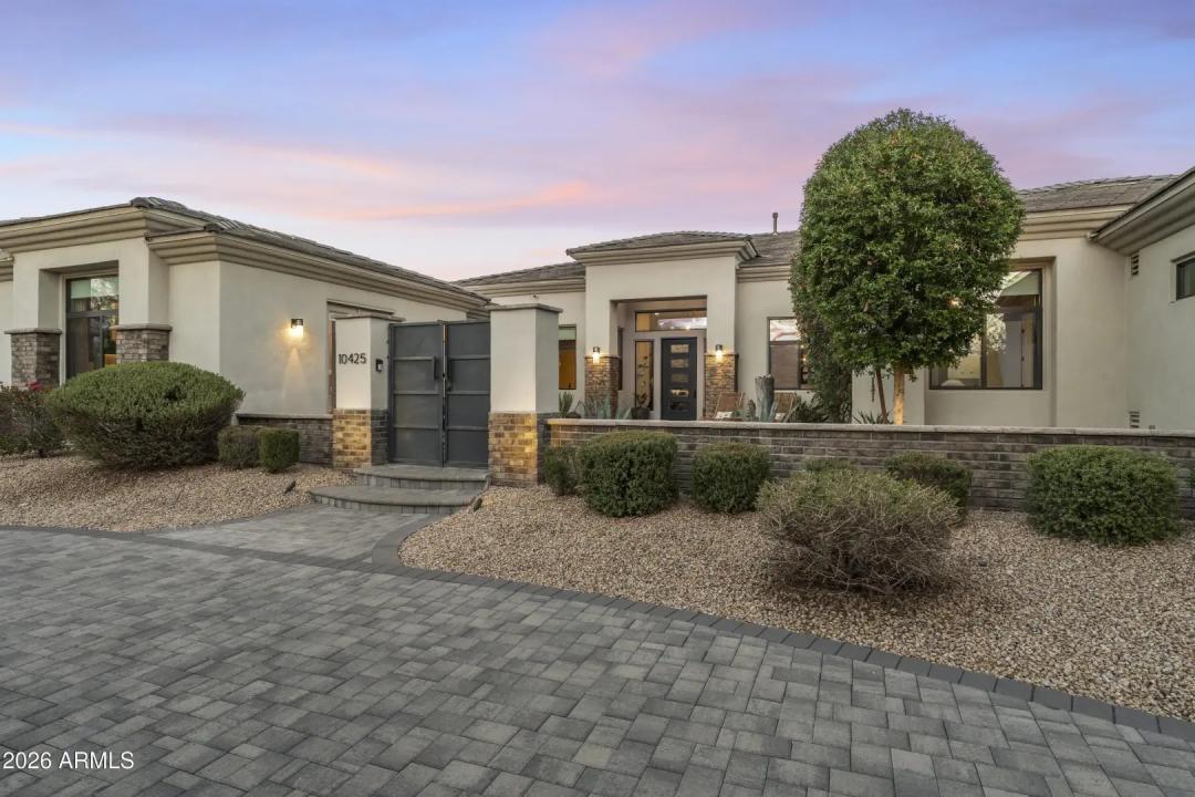 Real Estate Picture 3