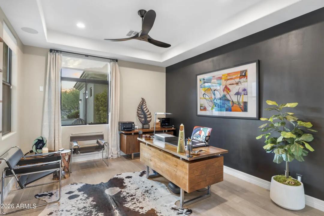 Real Estate Picture 5