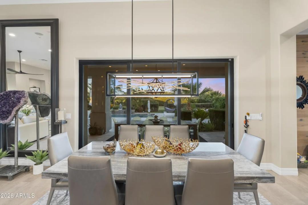 Real Estate Picture 10