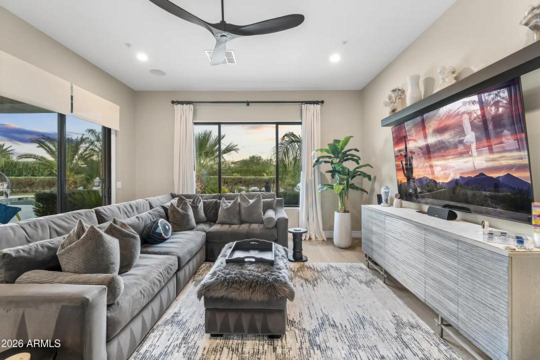 Real Estate Picture 20