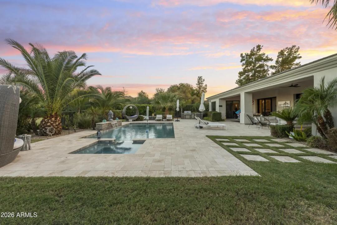 Real Estate Picture 32