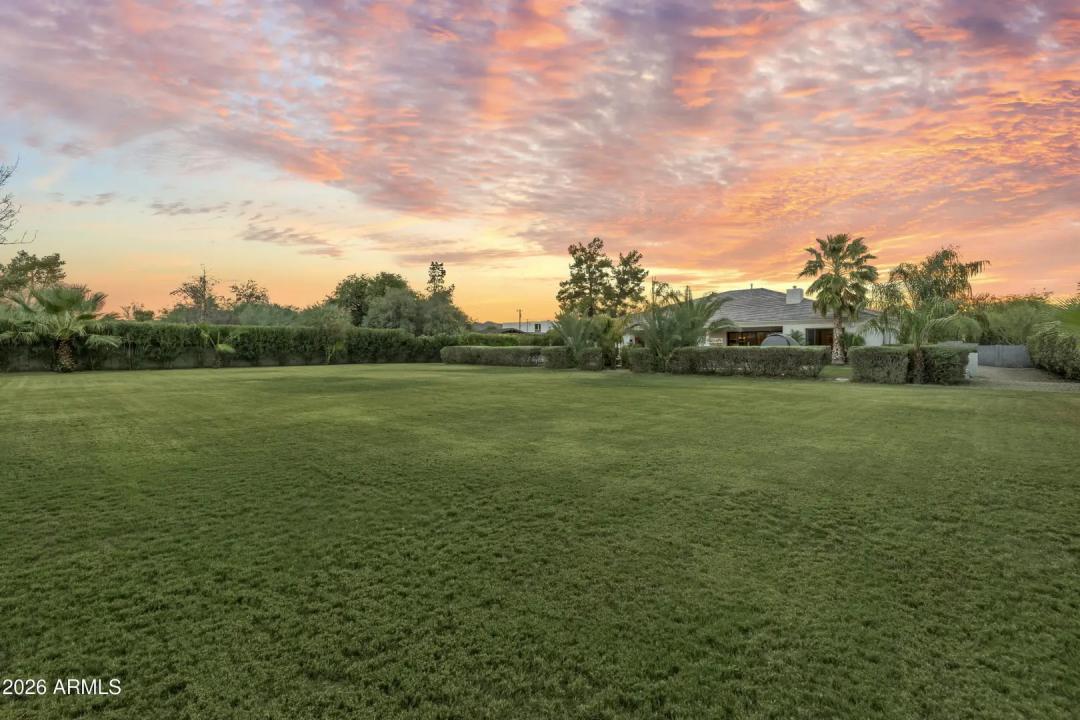 Real Estate Picture 37