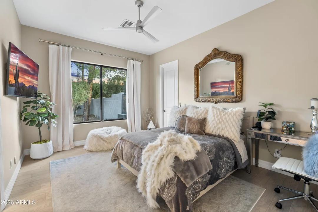 Real Estate Picture 27