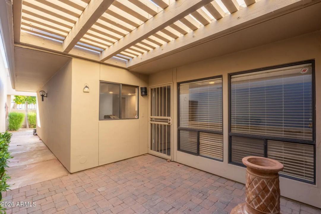 Real Estate Picture 8