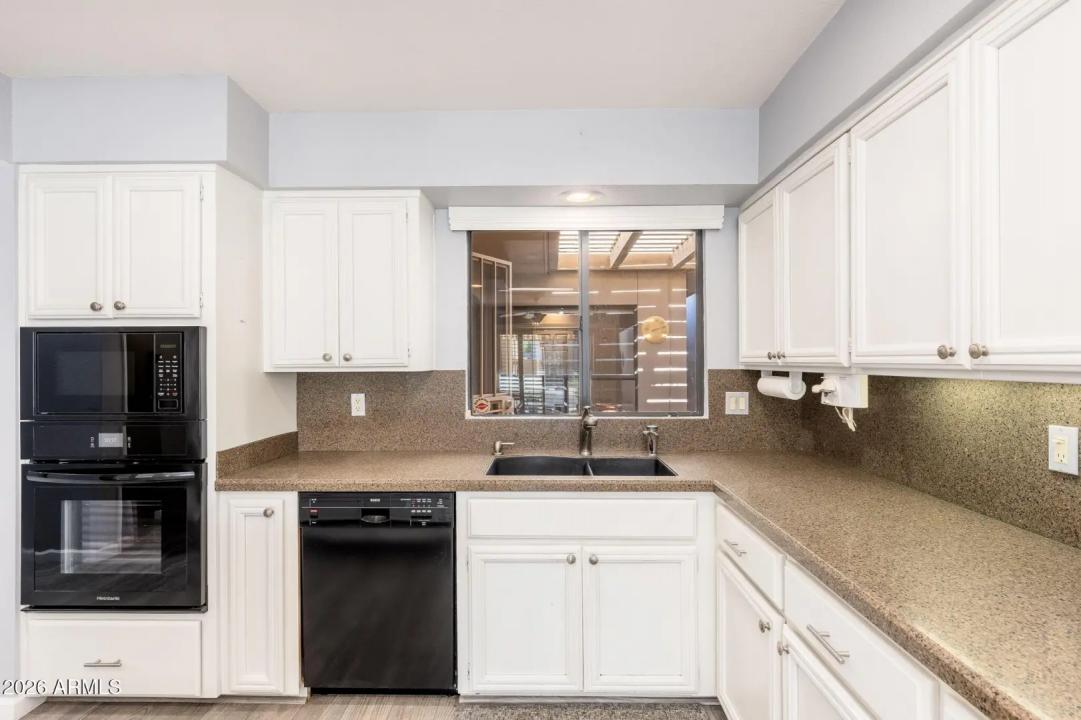 Real Estate Picture 20