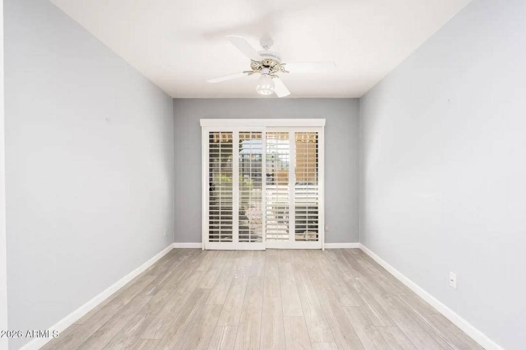Real Estate Picture 24