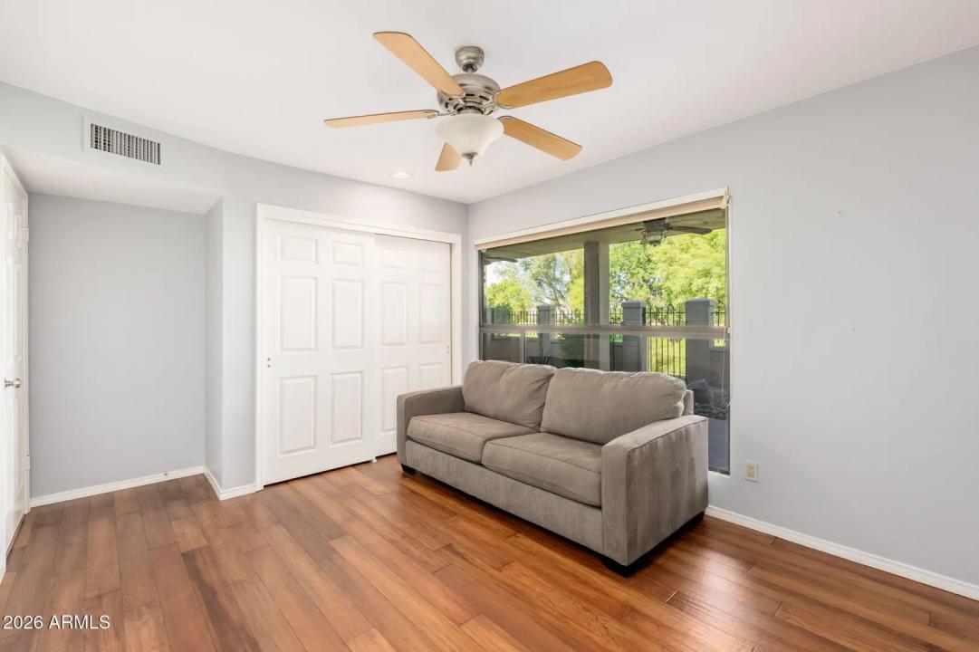 Real Estate Picture 30