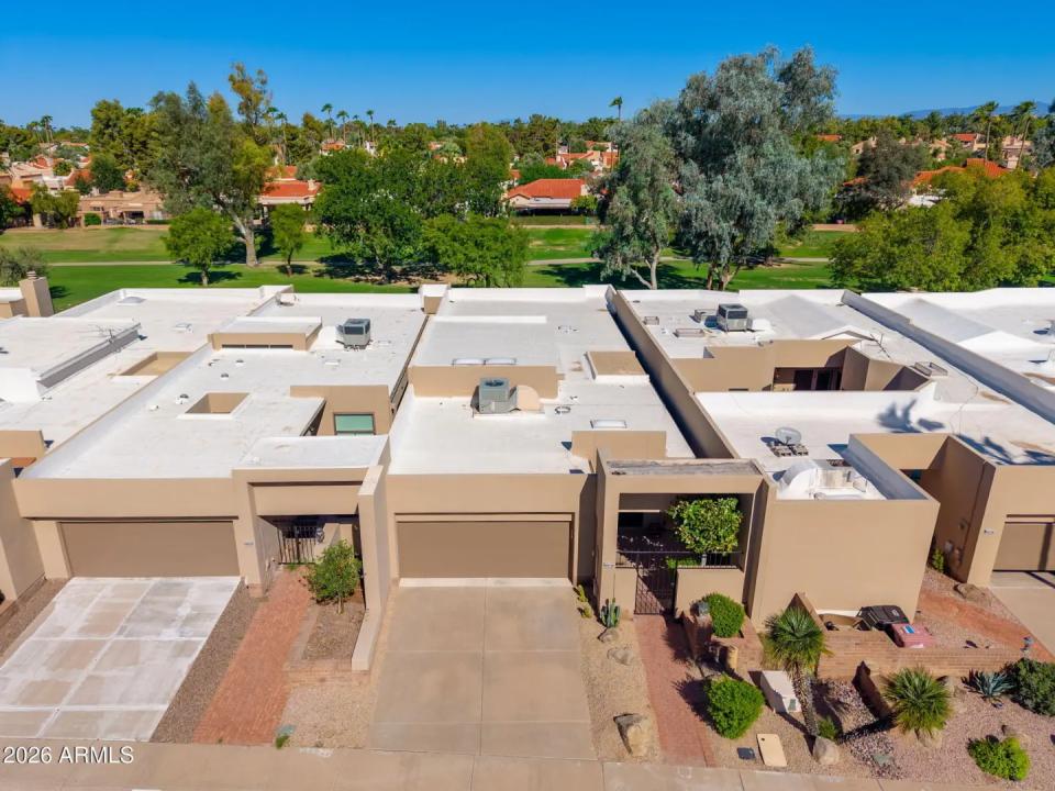 Real Estate Picture 37