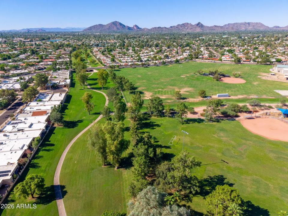 Real Estate Picture 49