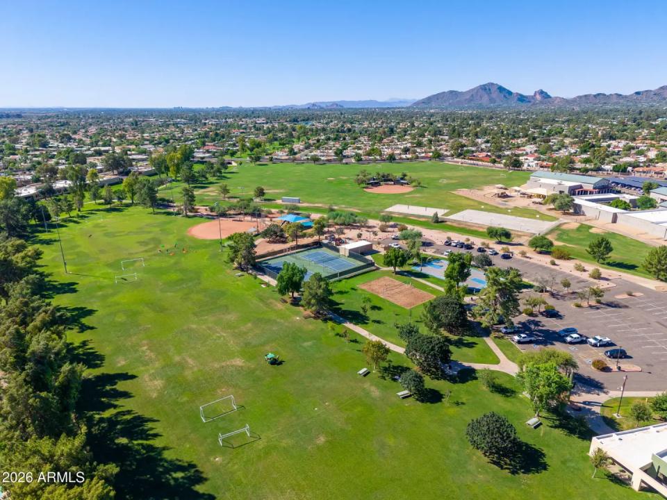 Real Estate Picture 42