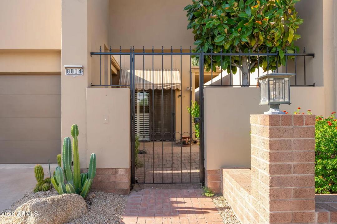 Real Estate Picture 3