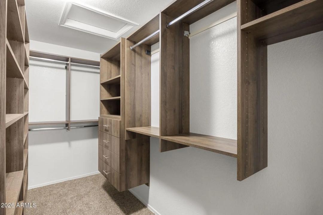 Real Estate Picture 10