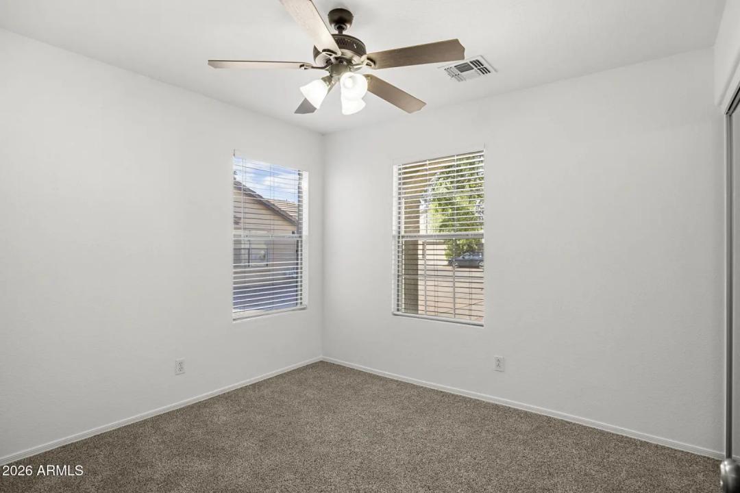 Real Estate Picture 11