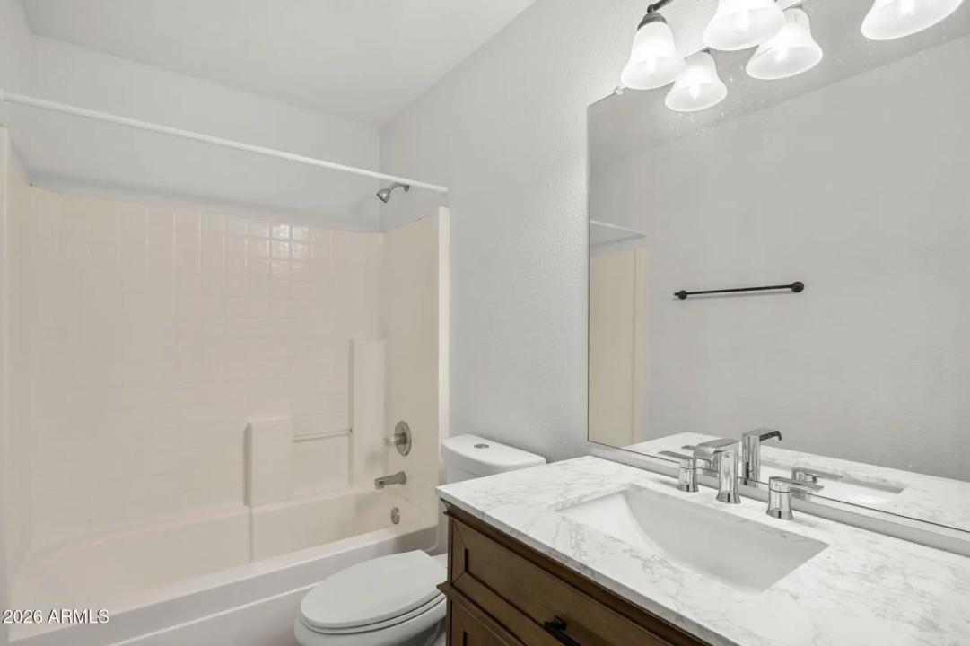 Real Estate Picture 13