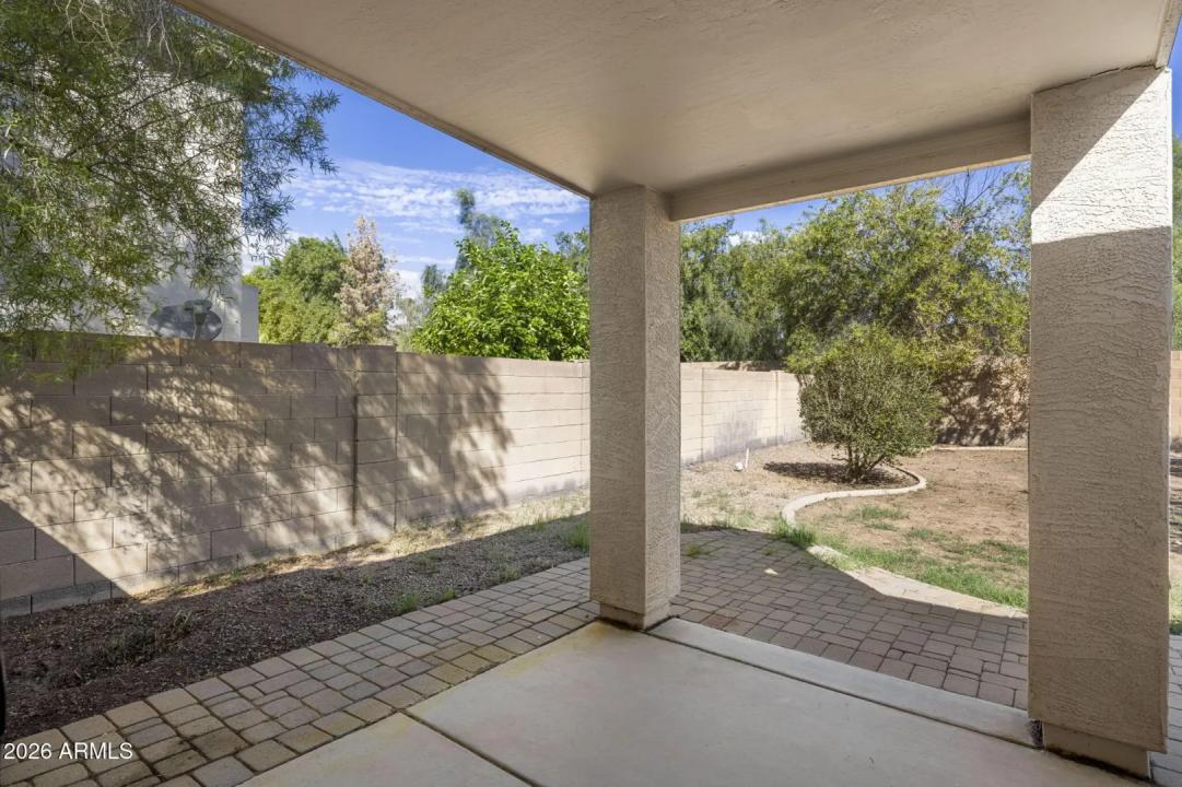 Real Estate Picture 14