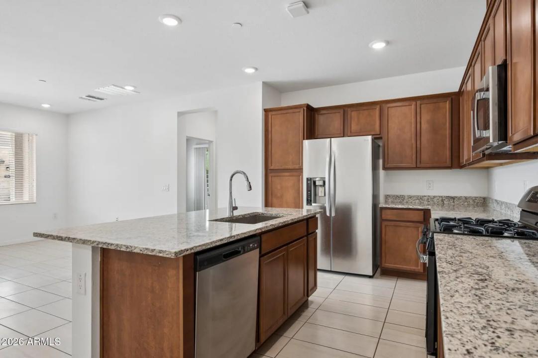 Real Estate Picture 9