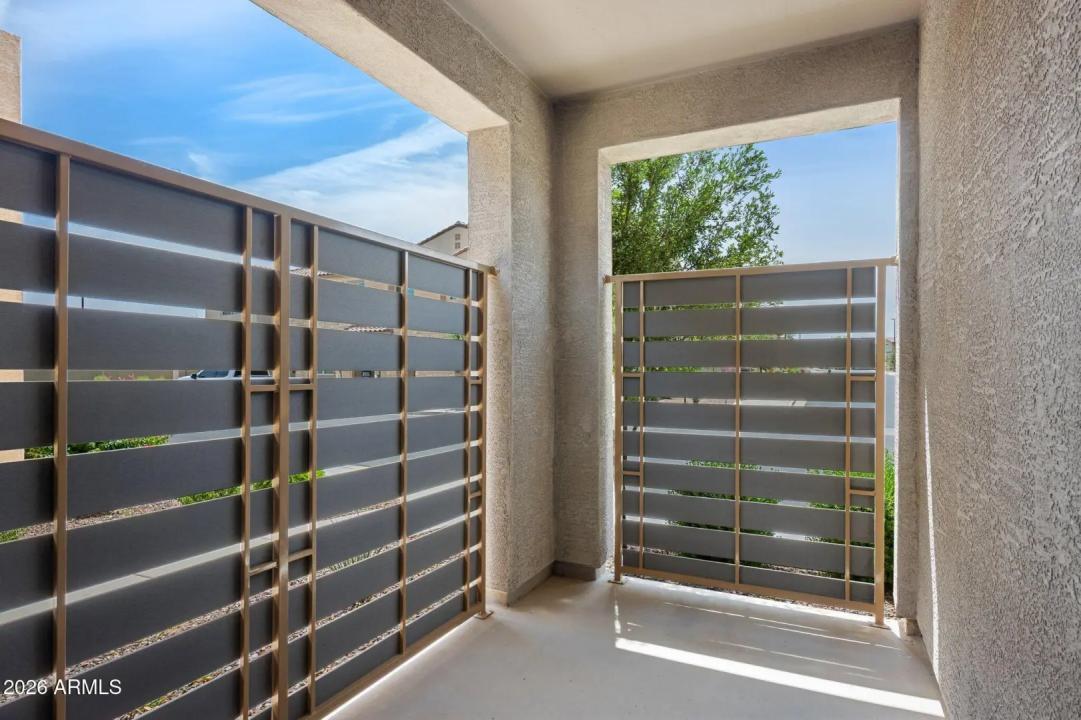 Real Estate Picture 13