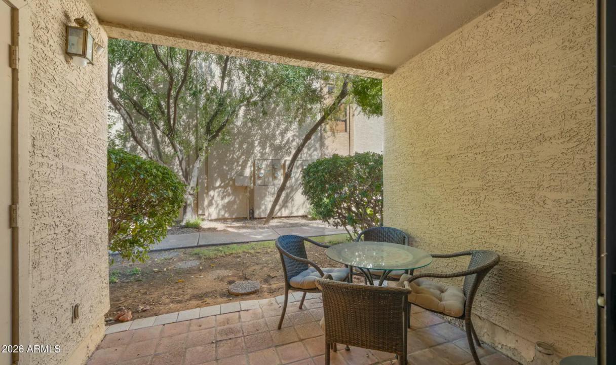 Real Estate Picture 8