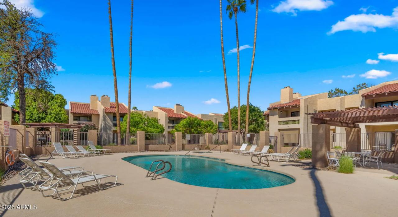 Real Estate Picture 30