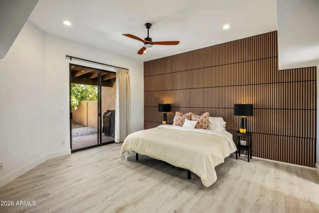 Real Estate Picture 13